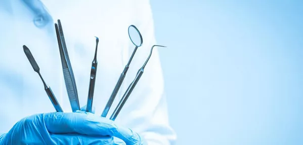 Usuwanie zębów mądrości - bezpieczny zabieg w znieczuleniu miejscowym